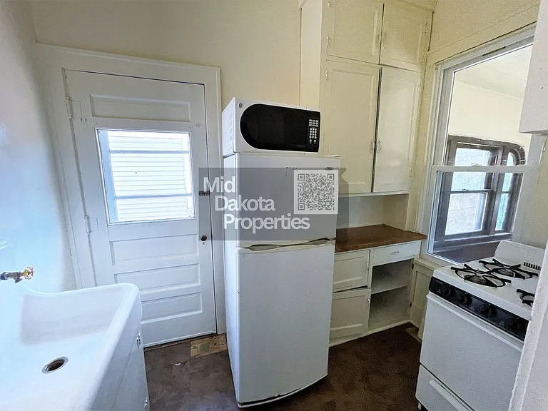 404 N Duff St — Photo 5