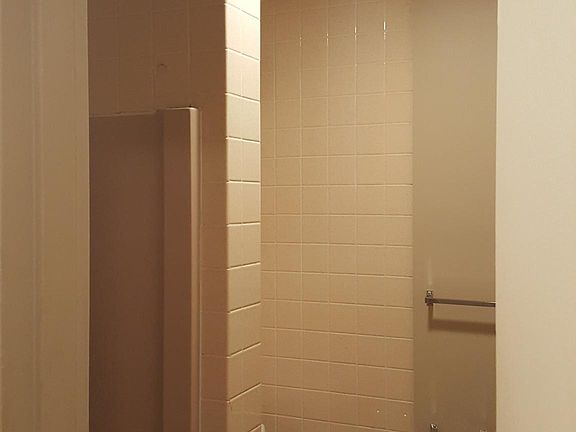 5th image of 400 Prather St APT 106