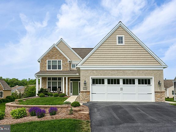 2nd image of 1030 Grant Cir #U-0247