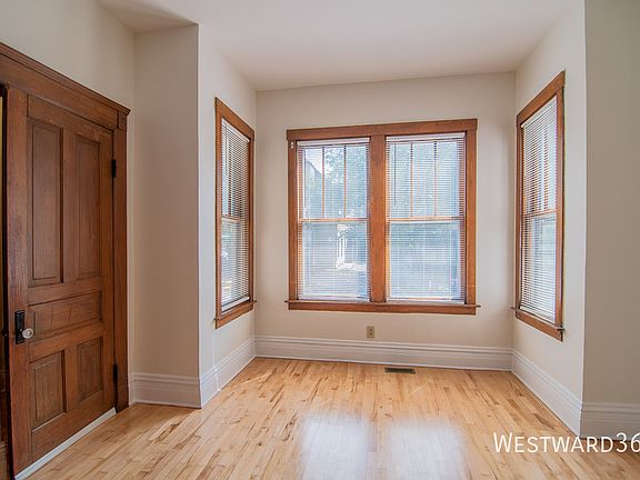 2nd image of 3356 N Kenmore Ave #1