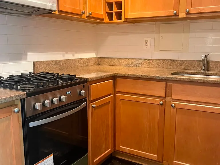 240 M St SW #E405 — Photo 2