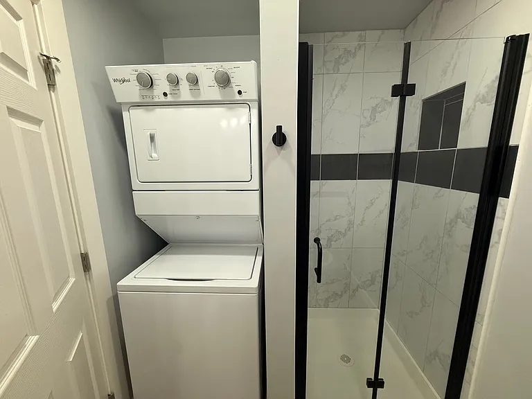 19 SW Dorion Ave — Photo 16