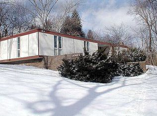 30001 Lahser Rd, Beverly Hills, MI 48025