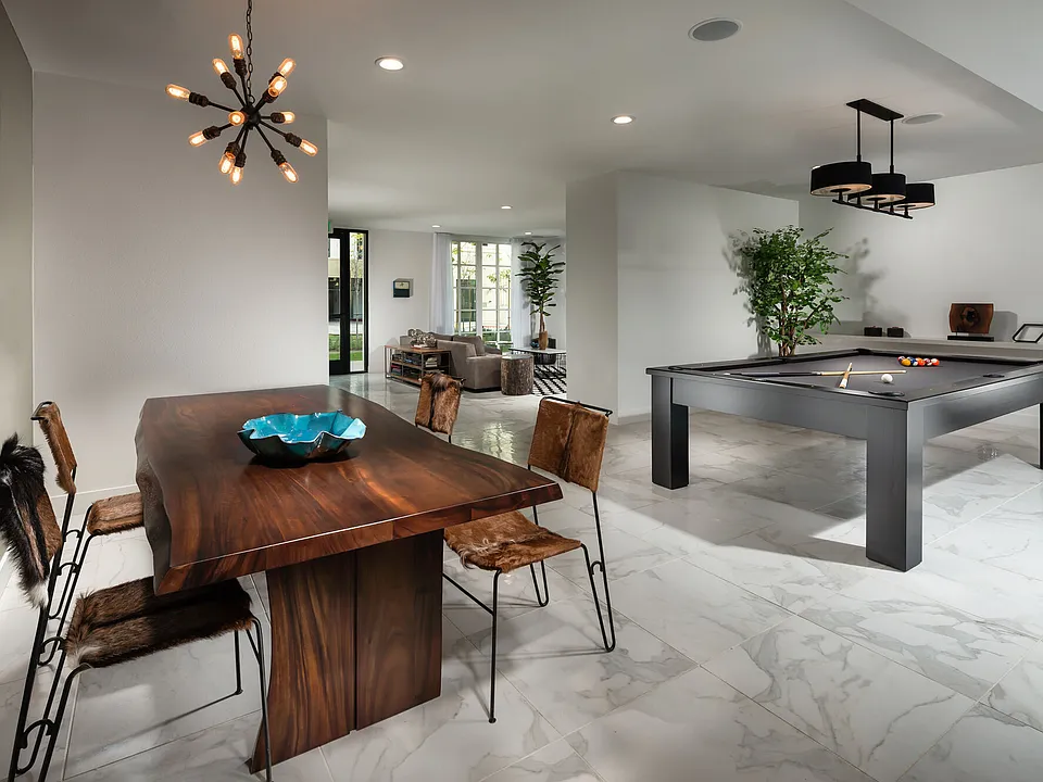 Luxe Pasadena apartments community photo