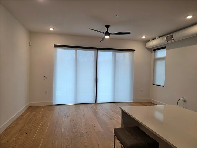 1640 Bagley St #13 — Photo 5
