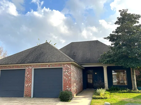 105 Beaufort Cir, Youngsville, LA 70592