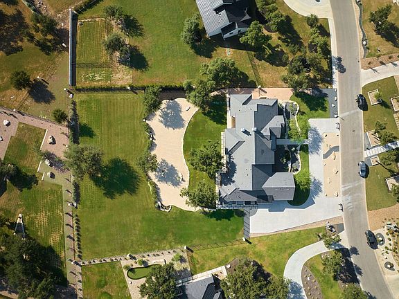 3rd image of 117 Stone Bluff Dr