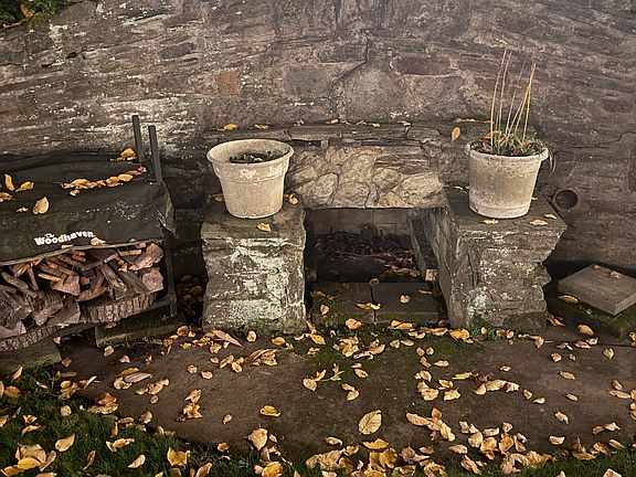 Outdoor fireplace for hosting your guests.