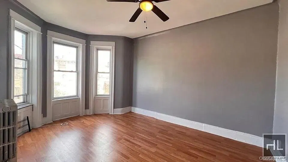 3 bed, 1.0 bath, $3,500 — Photo 2