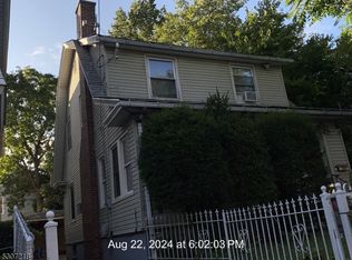 241 Duane St, Orange, NJ 07050