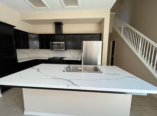 626 W Casanova Ln, Clovis, CA
