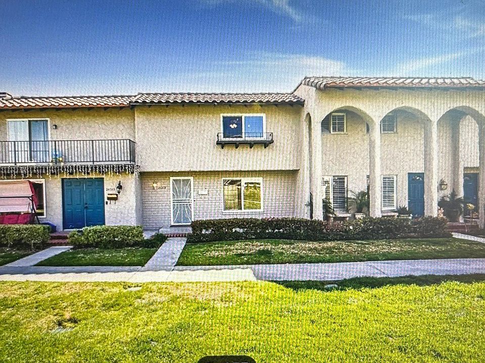 1st image of 24313 La Glorita Cir