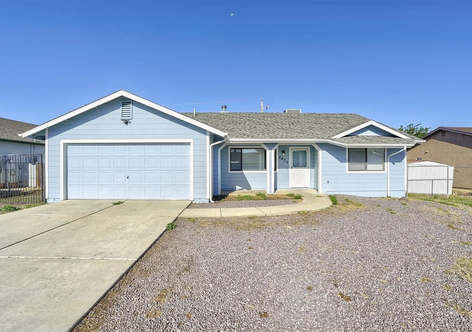 3 bedroom 2 bathroom ranch style home in Prescott Valley — Photo 3