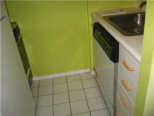 Rented by RELO REDAC INC. | media 23