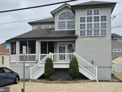 11 E Jeanette Ave, Brant Beach, NJ, 08008