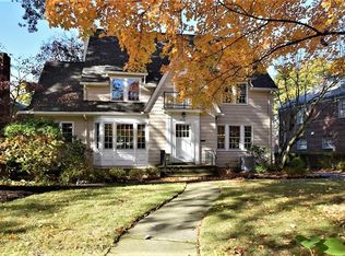 2928 Montgomery Rd, Shaker Heights, OH 44122