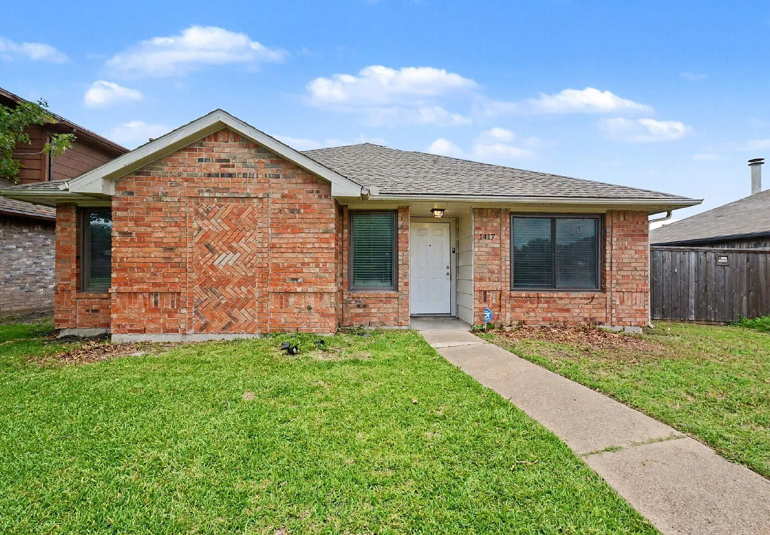 3 bed, 1.5 bath, 1251 sqft, $2,800 — Photo 1