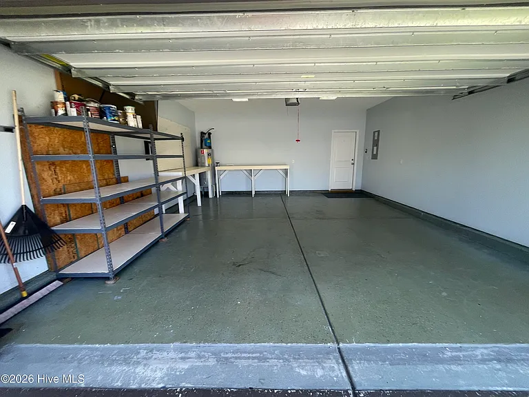 203 Ashton Ct — Photo 42
