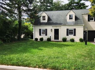 1A Orion Pl, Glen Head, NY 11545