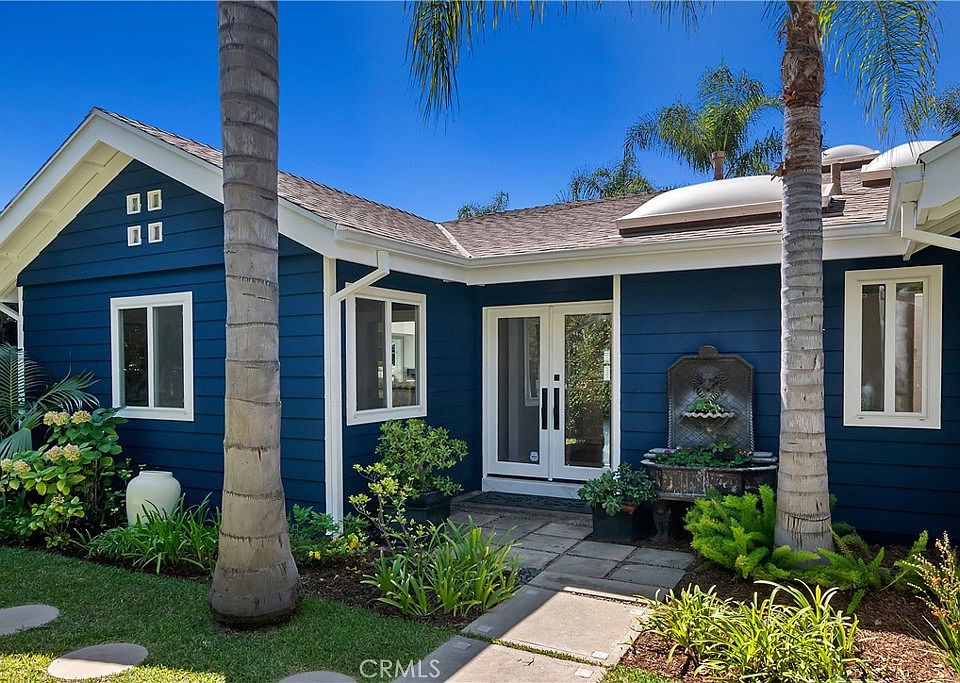 1st image of 13446 Chandler Blvd