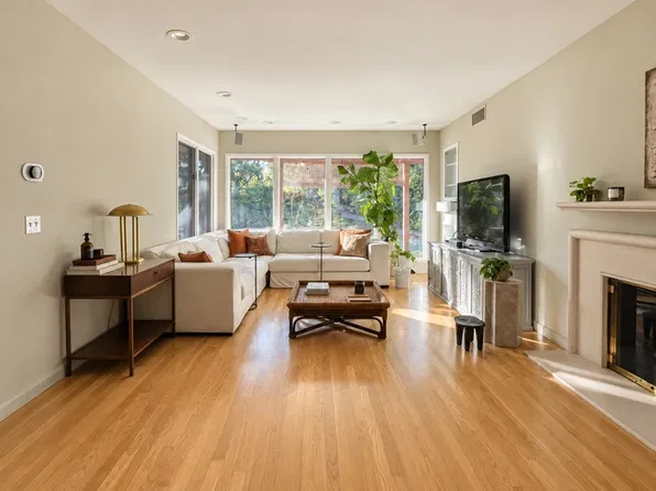 1617 S El Molino Ave, Pasadena, CA 91106