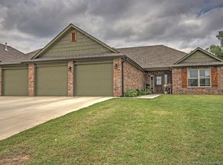 139 Pine Creek Ln, Mannford, OK 74044