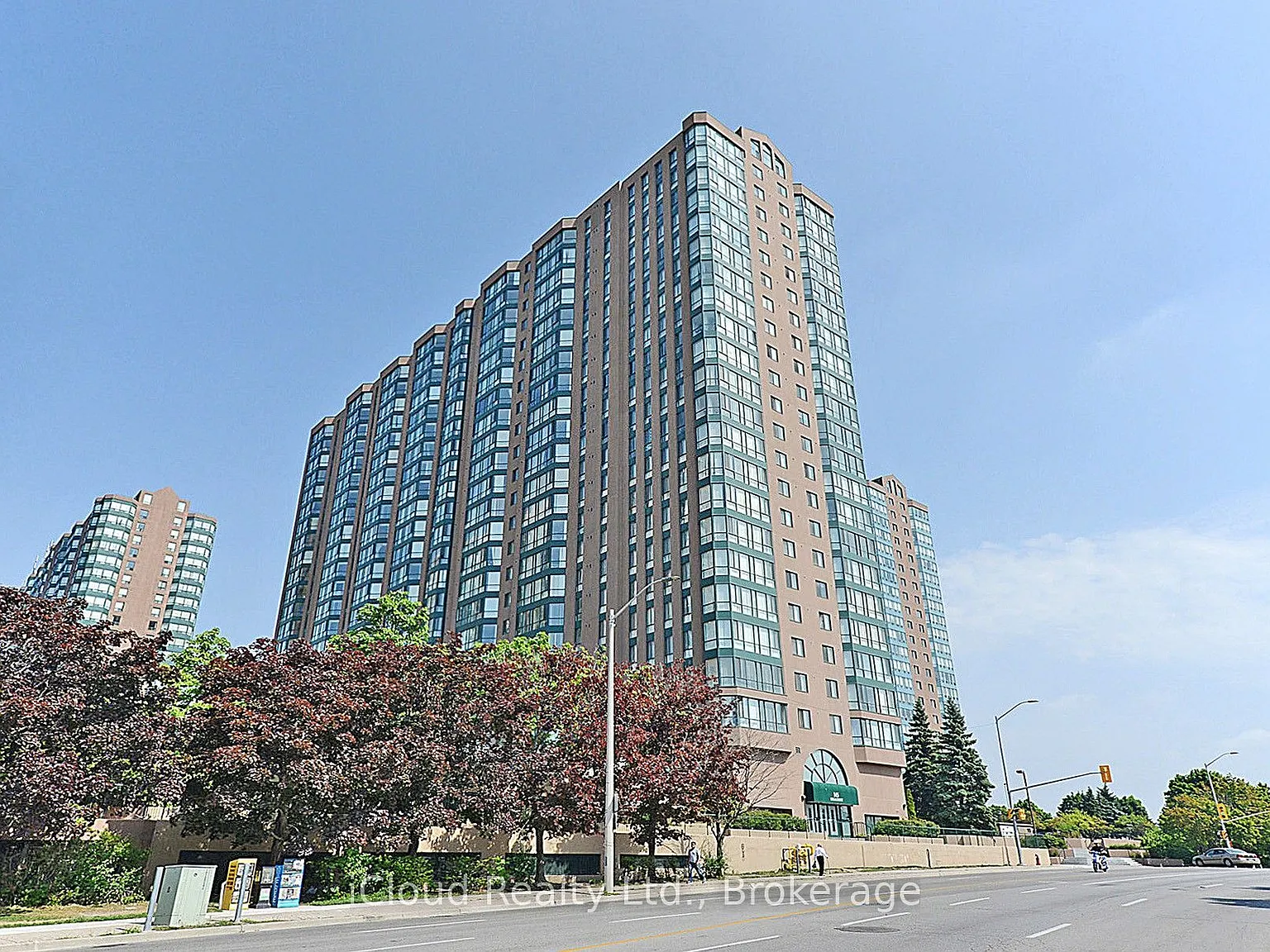 2 bed, $2,400 — Photo 1