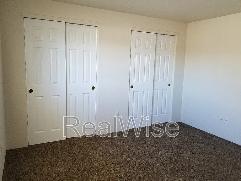1527 Hamilton Ln — Photo 24