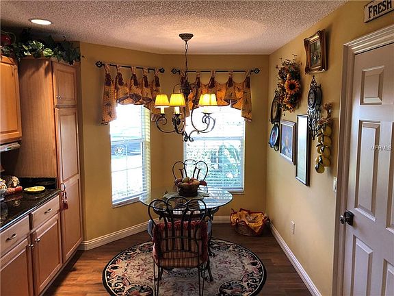 3rd image of 665 Weston Manor Dr
