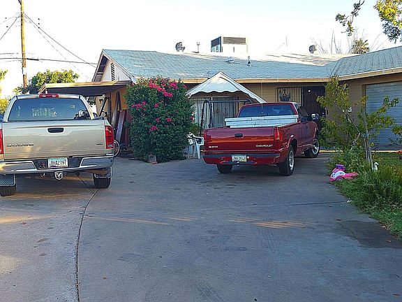 2nd image of 6117 W Hollyhock Dr