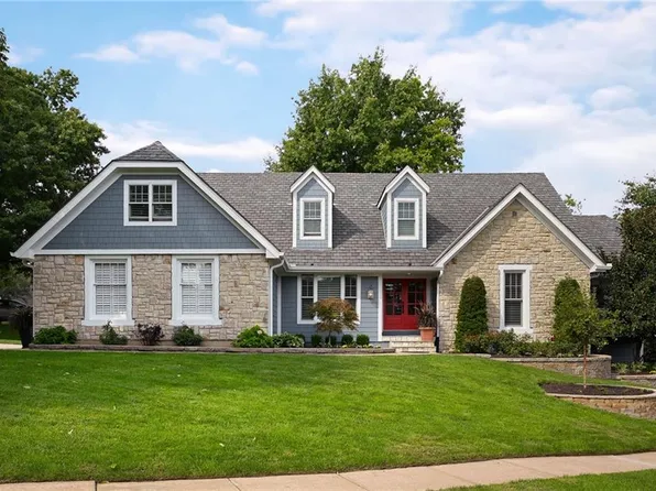 10600 W 108th Ter, Overland Park, KS 66210