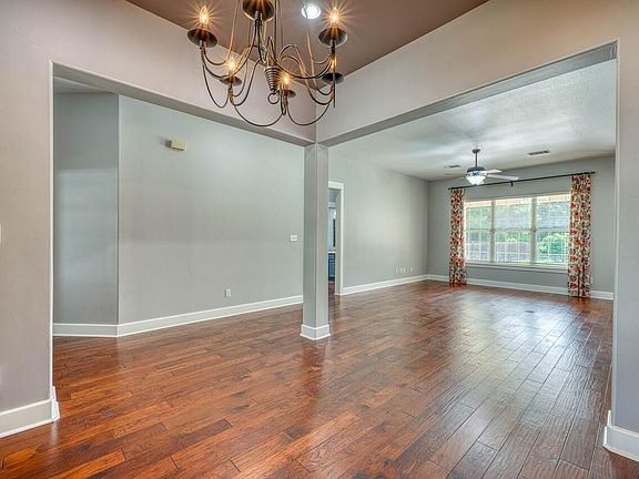 3rd image of 107 Marion Street