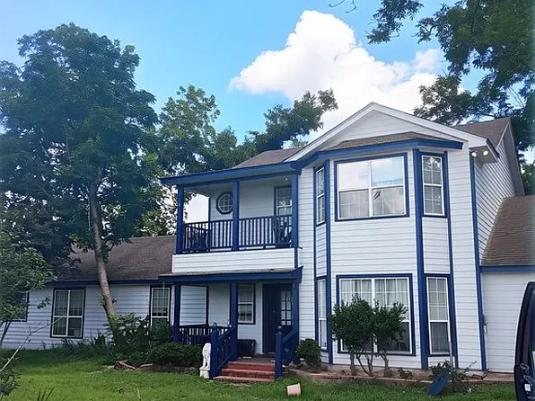 2667 Luke Rd, Ray City, GA 31645