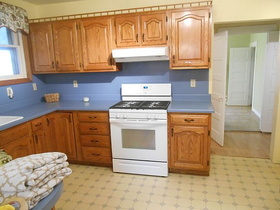 Amish built cabinets