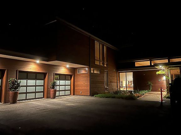 Three car garage