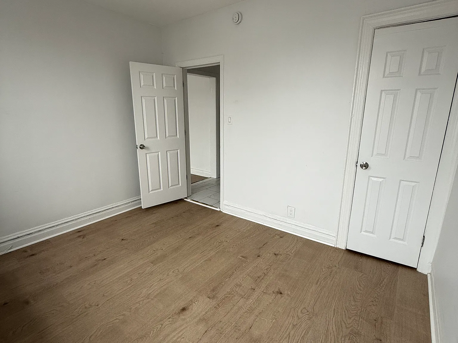 2 bed, 800 sqft, $2,500 — Photo 4