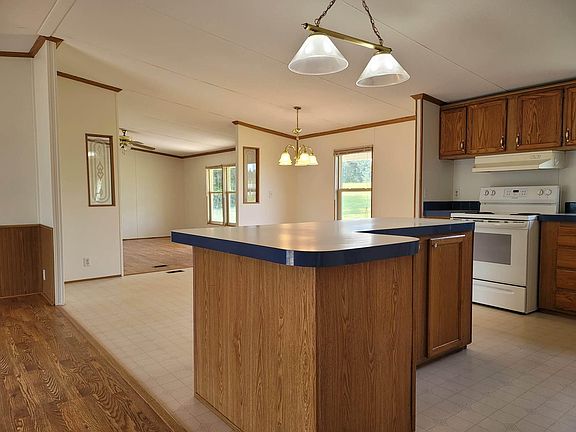 5th image of 929 Sontag Rd