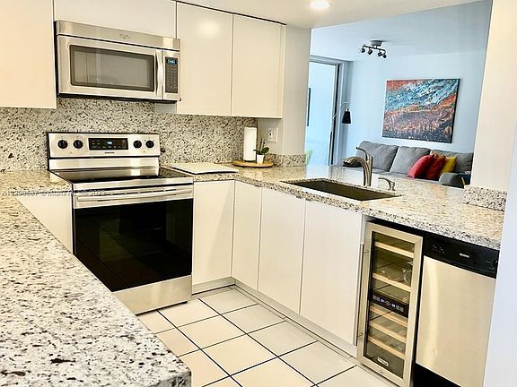3rd image of 1811 Sabal Palm Dr APT 102
