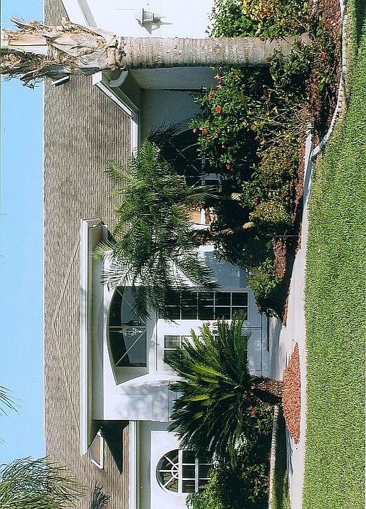 1st image of 2225 SE 19th Ave