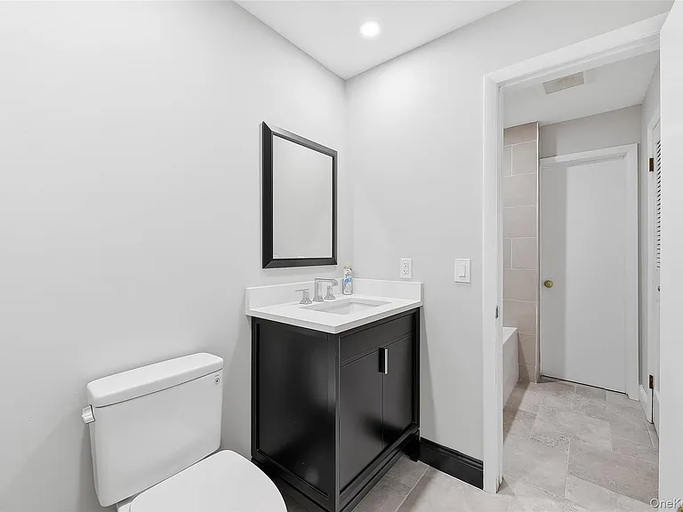 475 N Riverside Rd — Photo 25