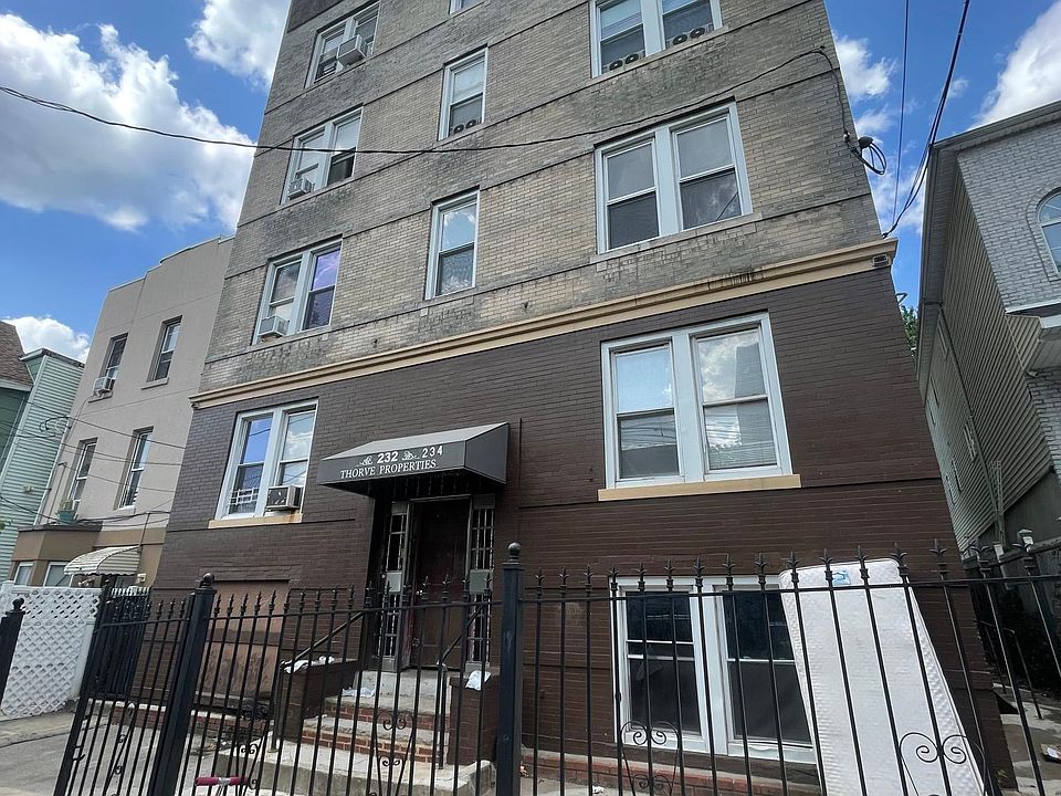 1st image of 234 Clinton Ave APT 4