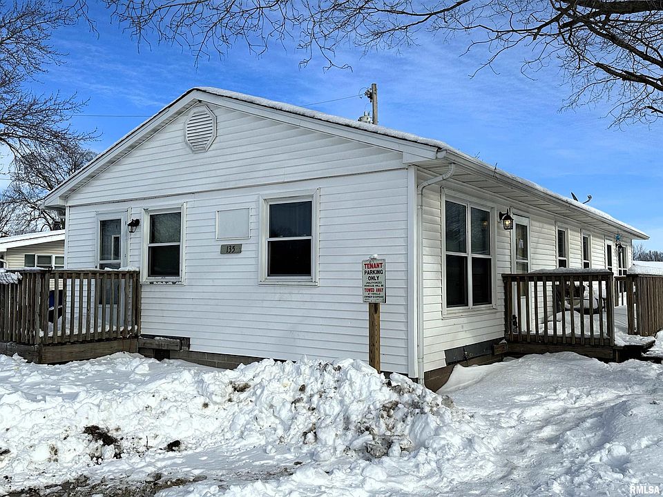 135 N Union St, Wataga, IL 61488 Zillow