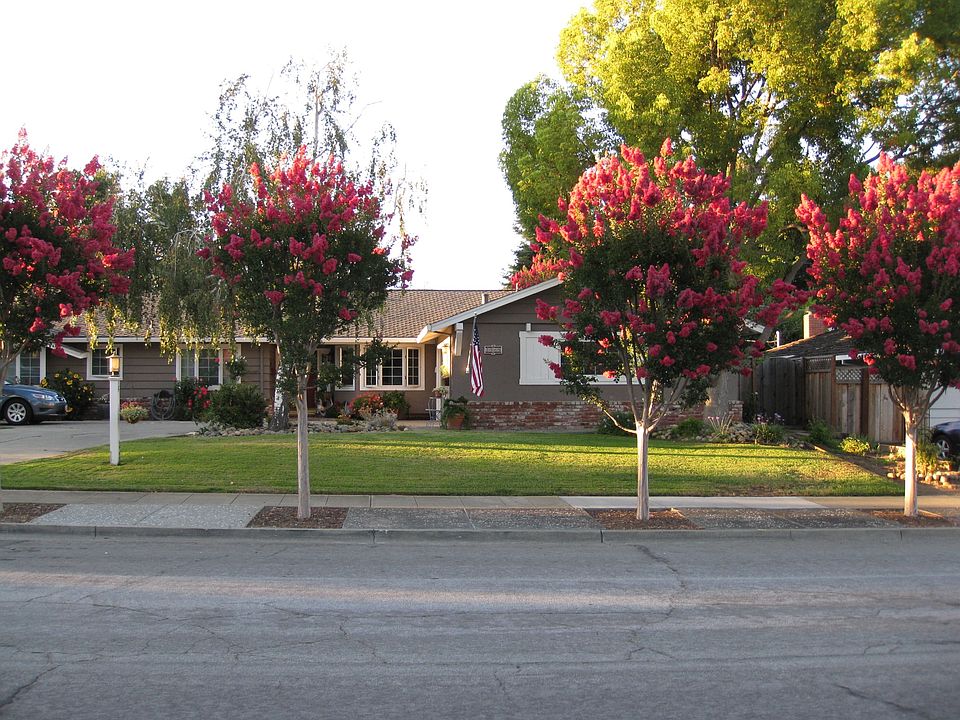 1st image of 7565 Heatherwood Dr