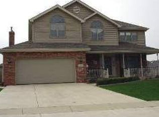 1275 Tanaga Cyn, New Lenox, IL 60451