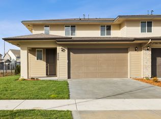 8256 W Pacific Yew St, Eagle, ID 83616