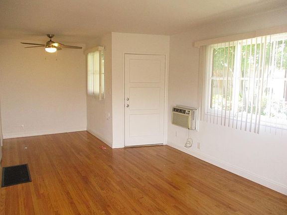 4th image of 1240 S Marengo Ave APT 5R