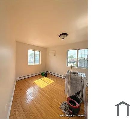 3 bed, $3,373 — Photo 1