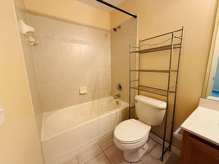 8533 Trail Wind Dr — Photo 22