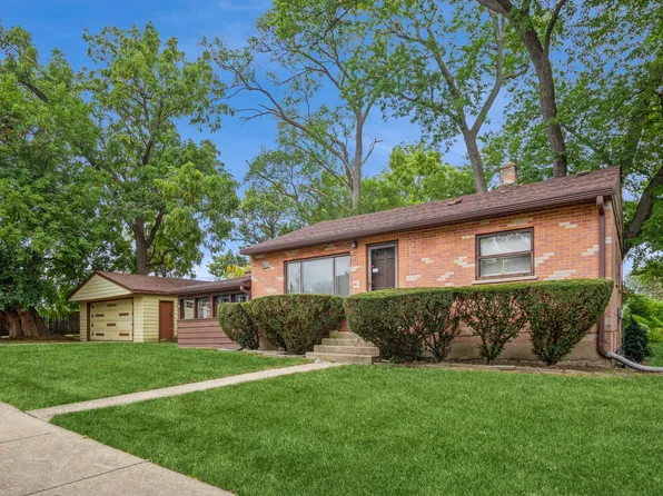 222 N Maple St, Itasca, IL 60143