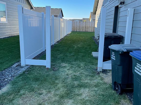 4th image of 1328 W Javelin St